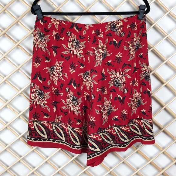 Dkny Pants - SALE 🔥 100% Silk DKNY Floral Printed Shorts